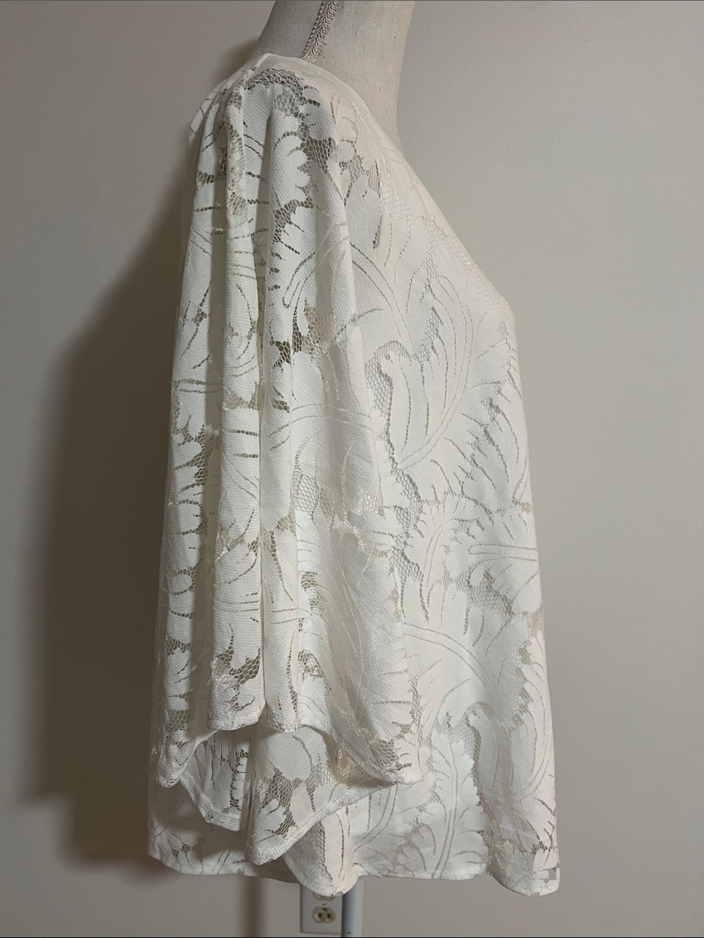 2-piece tank top with sheer cover - Picture 5 of 11